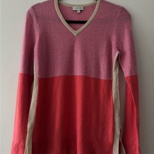 Kinross Cashmere V-Neck Sweater